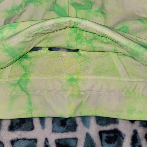 Lululemon Long Line Energy Tie Dye Bra Size 12 - Picture 7 of 8